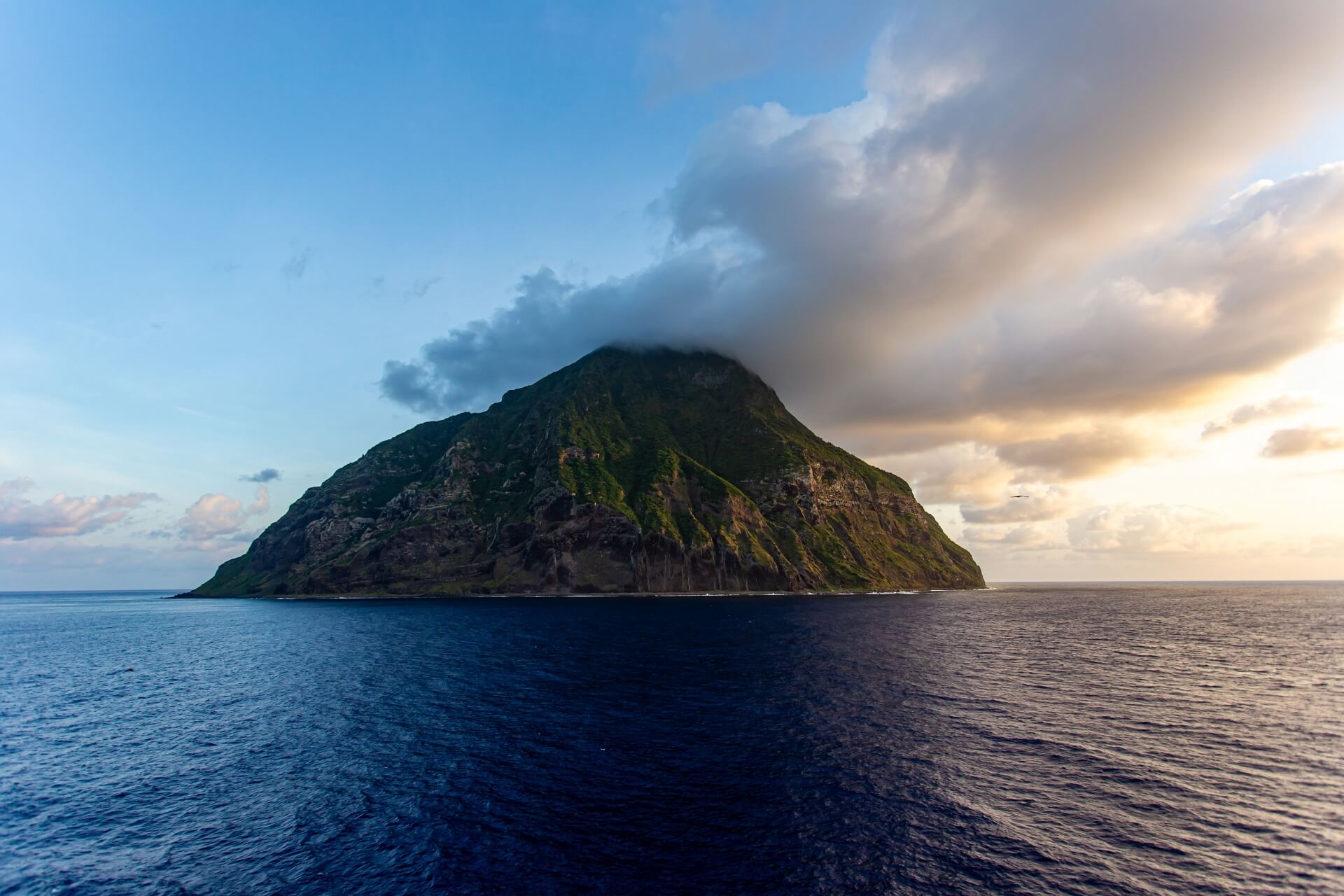 よゐこ濱口　最近見ないけど解散した？有野との不仲説は本当？