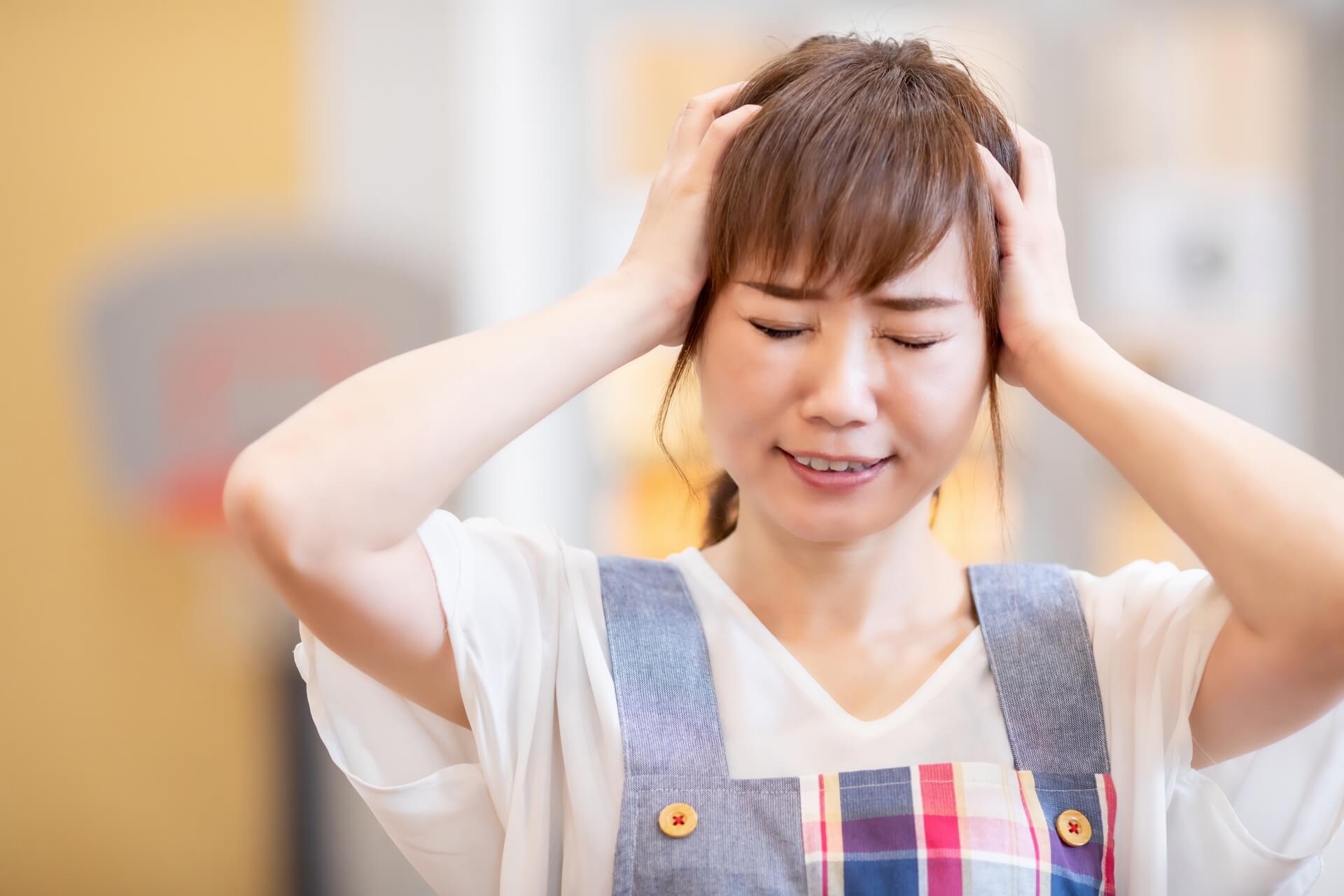 渡辺えりさんと佐藤二郎さんの関係は？なぜ頭が上がらない恩人なのか？
